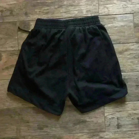 Marci black shorts dragon graphic large - Picture 5 of 9